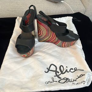 Alice and Olivia wedges
